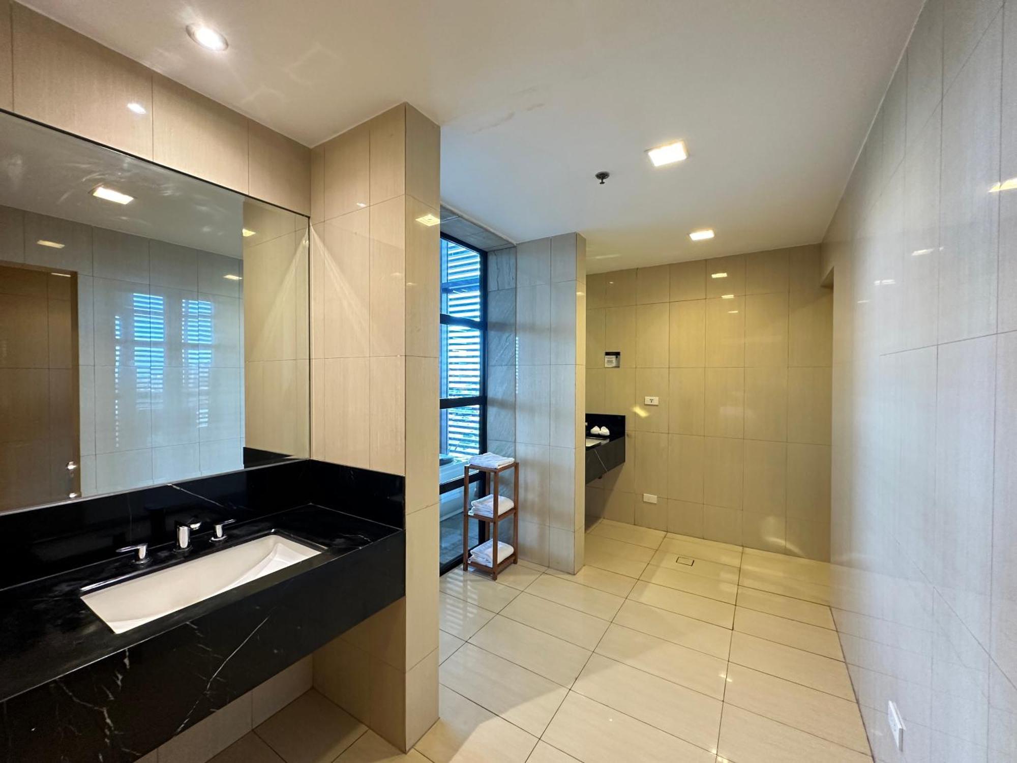 Luxent Hotel Quezon City Extérieur photo